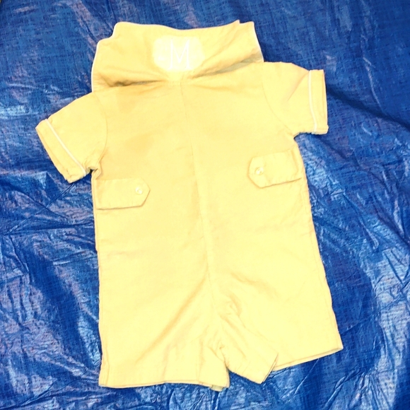 💲3 for $20💲Tan Lightweight "LWI" Monogrammed 2T Dress suit - Picture 5 of 8
